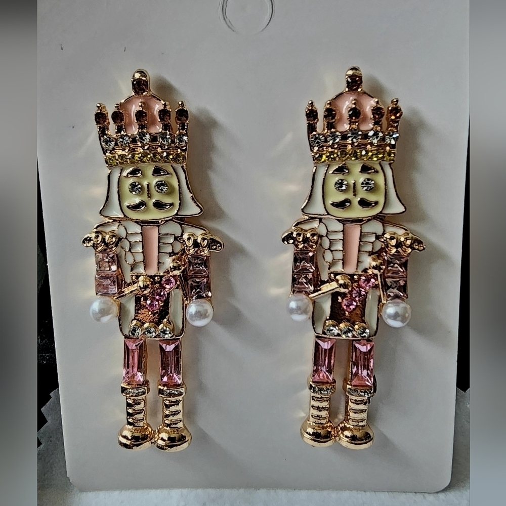 New Christmas nutcracker BaubleBar style stud earrings - Picture 2 of 4